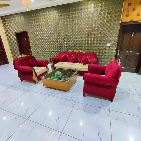 Hotel Pak Continental Multan Buitenkant foto
