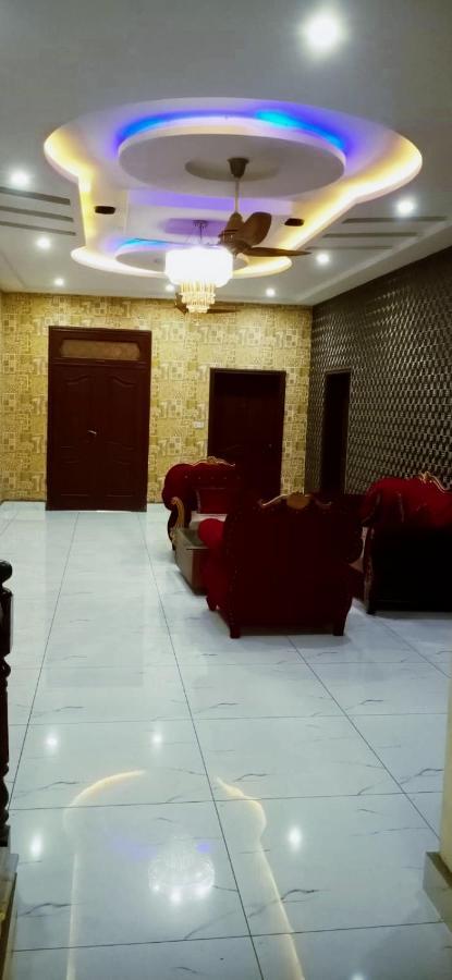 Hotel Pak Continental Multan Buitenkant foto