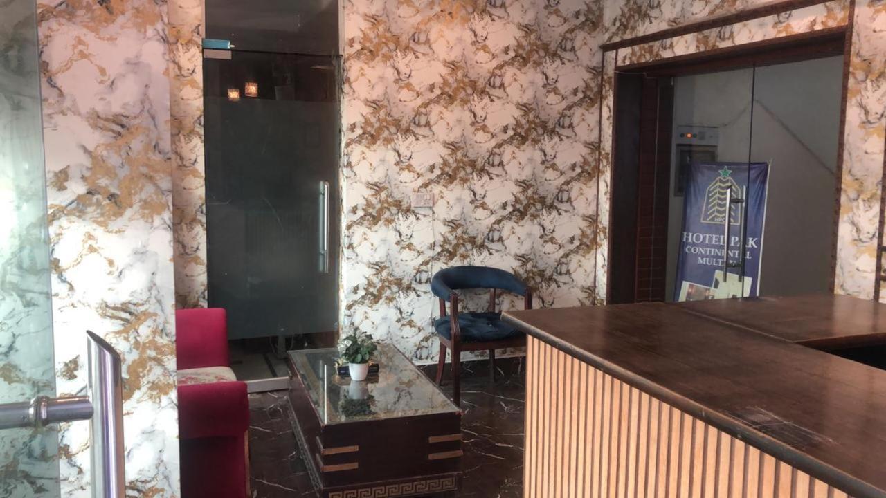 Hotel Pak Continental Multan Buitenkant foto